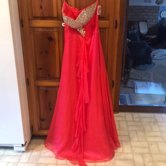 Lenz Melon Strapless Gown- NWT - Picture 3 of 8